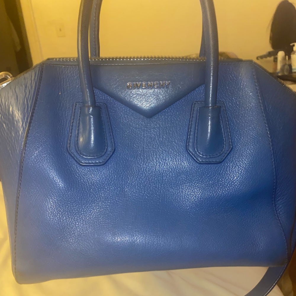 Authentic Givenchy antigona